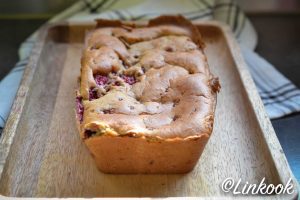 Banana bread protéiné & sans gluten citron, amandes & framboises | ©Yood (Good food good mood for you)