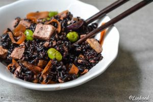 Riz noir aux saveurs asiatiques | ©Yood (Good food good mood for you)