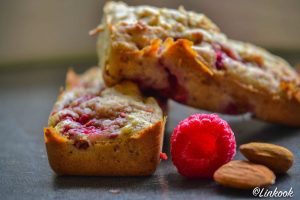 Financiers vegan aux amandes & framboises | ©Yood (Good food good mood for you)